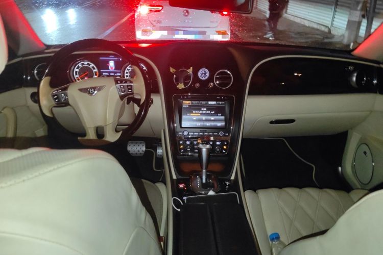 Used Bentley Flying Spur 2013 6.0T W12 Mulliner Center Console