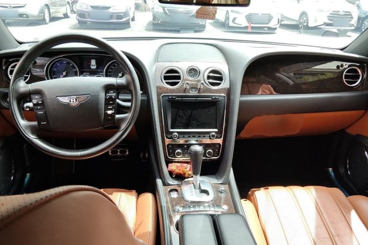 Used Bentley Flying Spur 2013 6.0T W12 Prestige Edition Center Console