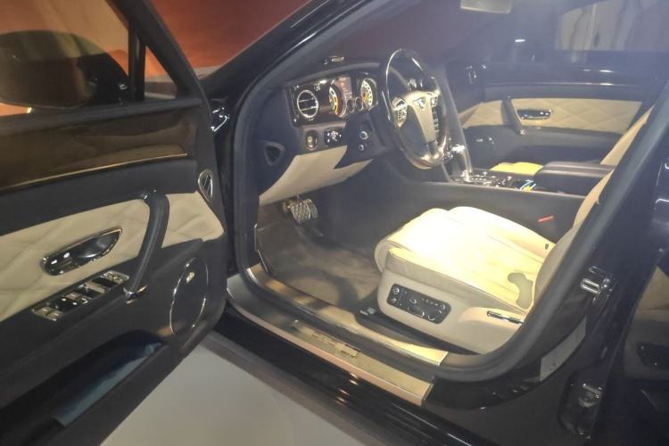 Used Bentley Flying Spur 2013 6.0T W12 Mulliner Driver Seat