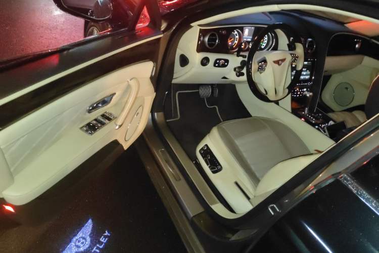 Used Bentley Flying Spur 2013 6.0T W12 Mulliner Driver Seat