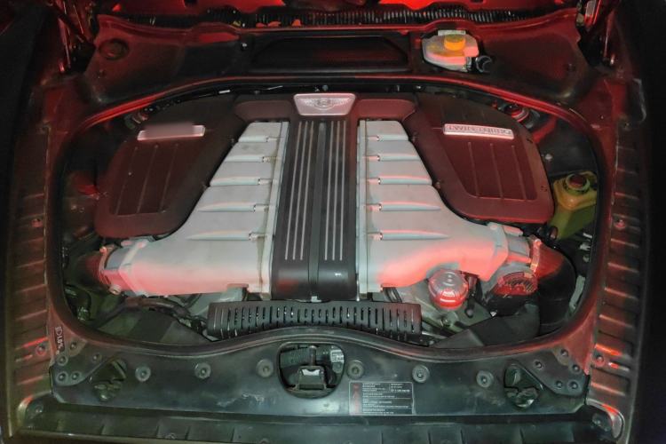 Used Bentley Flying Spur 2013 6.0T W12 Mulliner Engine Bay