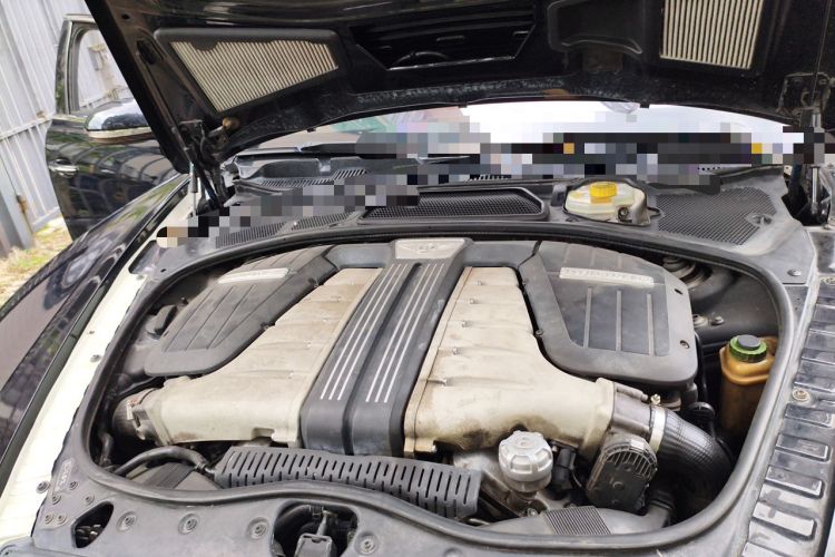 Used Bentley Flying Spur 2013 6.0T W12 Luxury Edition Engine Bay Right