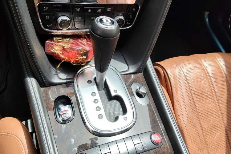 Used Bentley Flying Spur 2013 6.0T W12 Prestige Edition Gear Lever