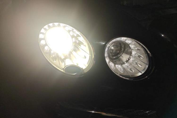 Used Bentley Flying Spur 2013 6.0T W12 Mulliner Right Front Headlight
