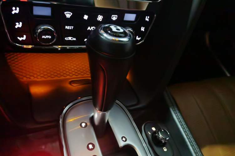 Used Bentley Flying Spur 2013 6.0T W12 Luxury Edition Gear Lever