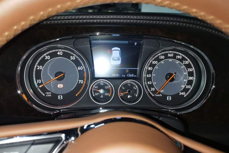 Used Bentley Flying Spur 2013 6.0T W12 Luxury Edition Instrument Cluster