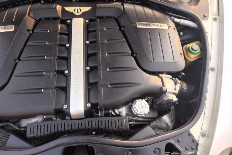 Used Bentley Flying Spur 2013 6.0T W12 Luxury Edition Engine Bay Left
