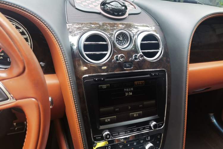 Used Bentley Flying Spur 2014 4.0T V8 Standard Edition Audio And AC Panel