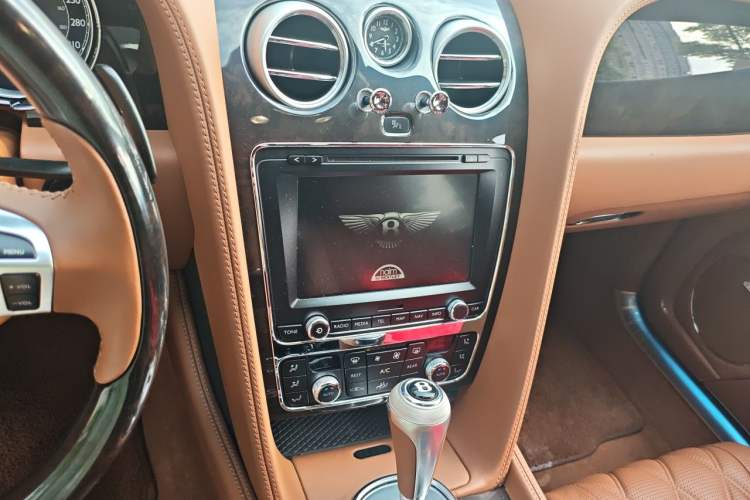 Used Bentley Flying Spur  Audio And AC Panel