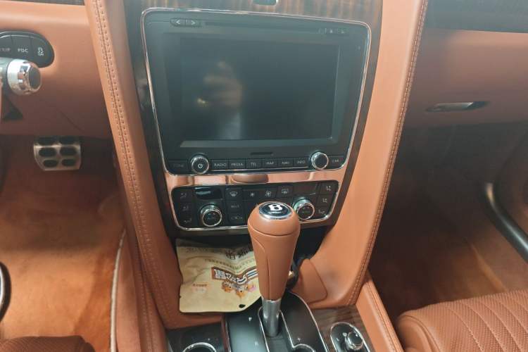 Used Bentley Flying Spur  Audio And AC Panel