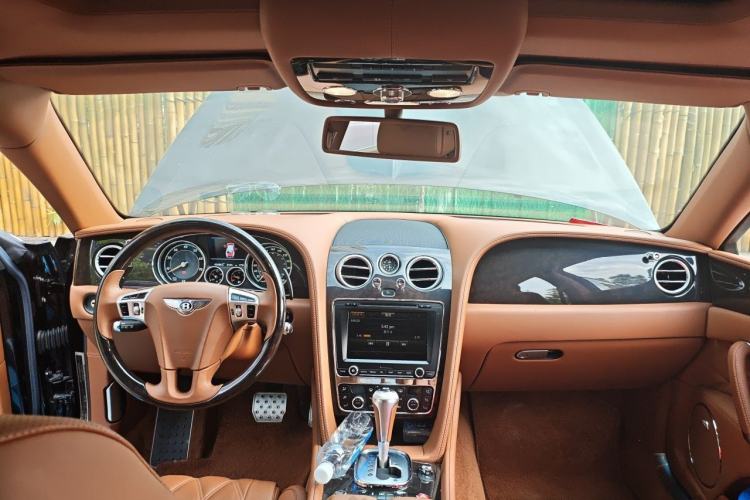 Used Bentley Flying Spur  Center Console
