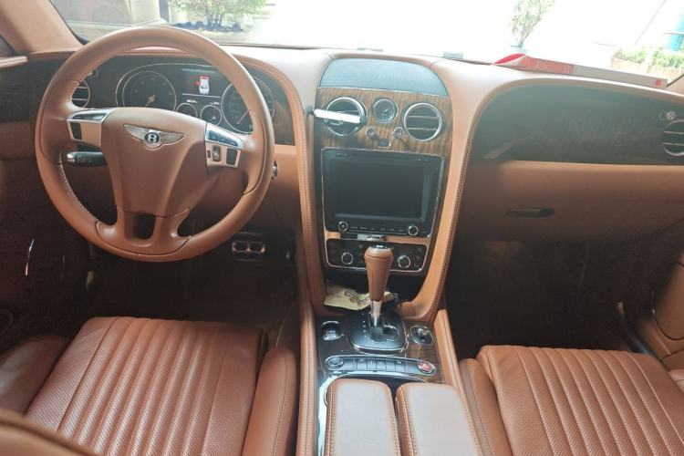 Used Bentley Flying Spur  Center Console