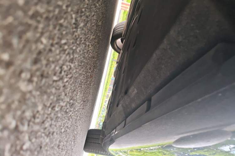 Used Bentley Flying Spur  Chassis Front Left