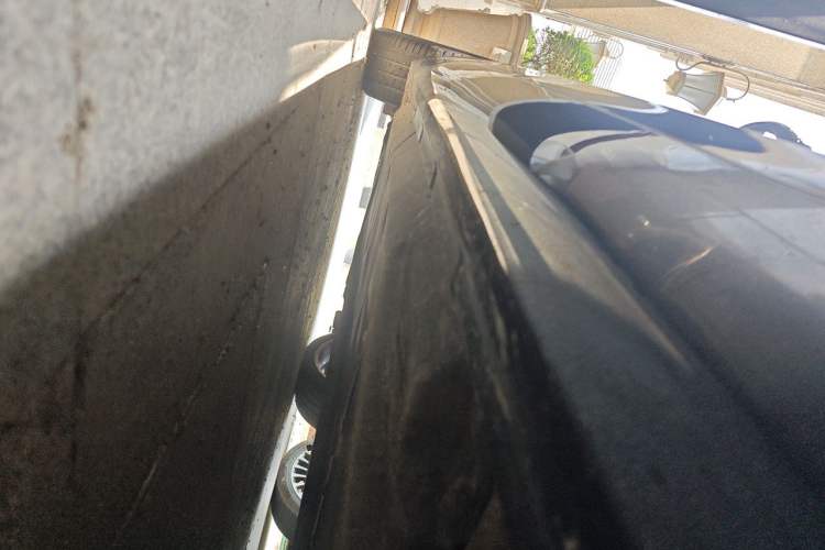 Used Bentley Flying Spur  Chassis Rear Left