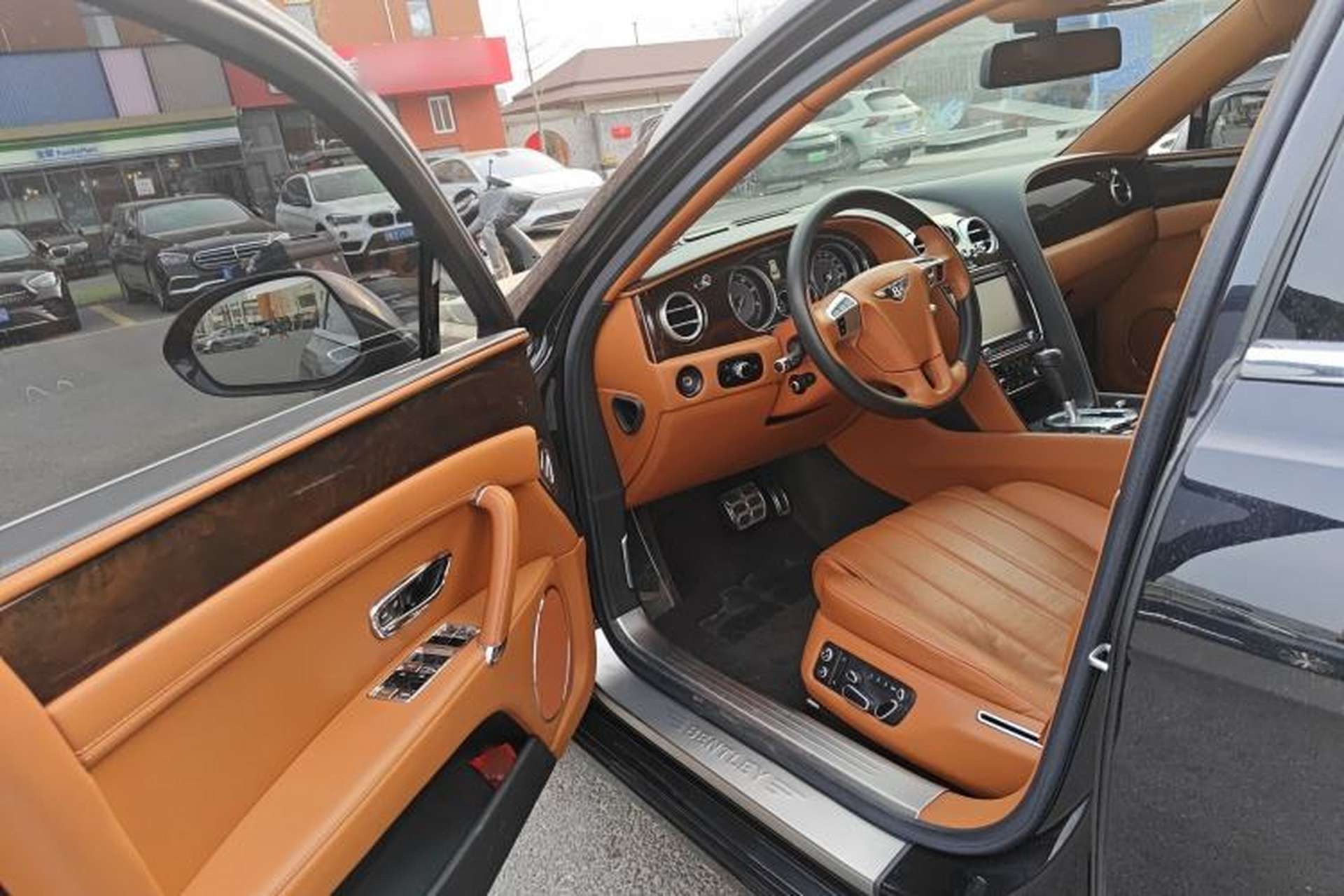 Used Bentley Flying Spur 2014 4.0T V8 Prestige Edition Driver Seat