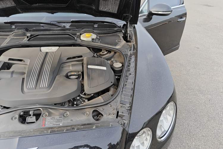 Used Bentley Flying Spur 2014 4.0T V8 Prestige Edition Engine Bay Left