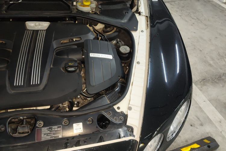 Used Bentley Flying Spur 2014 4.0T V8 Standard Edition Engine Bay Left