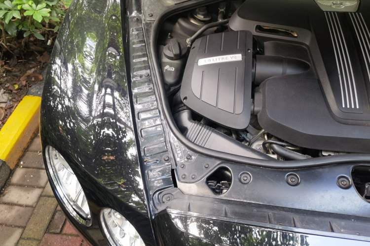 Used Bentley Flying Spur 2014 4.0T V8 Standard Edition Engine Bay Right