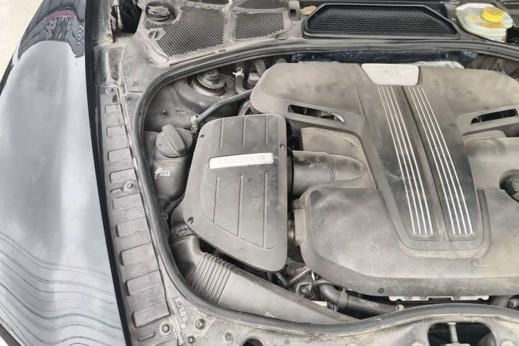 Used Bentley Flying Spur 2014 4.0T V8 Prestige Edition Engine Bay Right