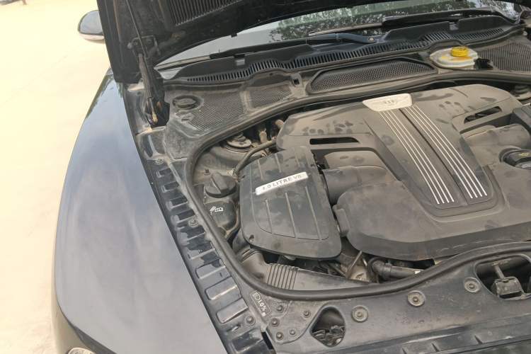 Used Bentley Flying Spur 2014 4.0T V8 Prestige Edition Engine Bay Right