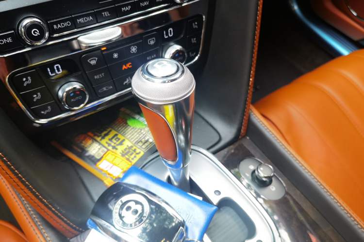 Used Bentley Flying Spur 2014 4.0T V8 Standard Edition Gear Lever