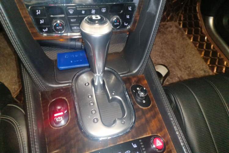 Used Bentley Flying Spur 2014 4.0T V8 Prestige Edition Gear Lever