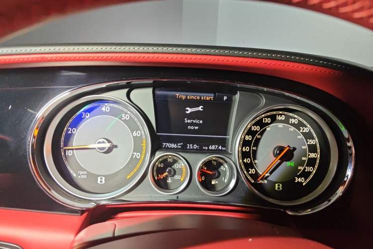 Used Bentley Flying Spur 2014 4.0T V8 Prestige Edition Instrument Cluster