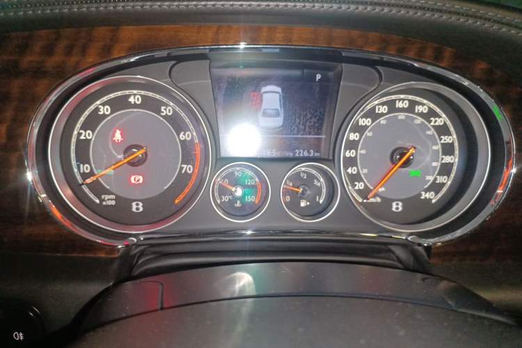 Used Bentley Flying Spur 2014 4.0T V8 Prestige Edition Instrument Cluster