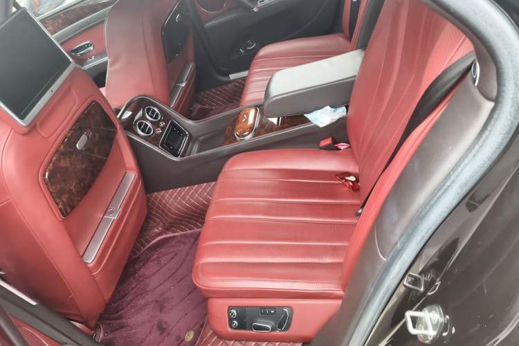 Used Bentley Flying Spur 2014 4.0T V8 Prestige Edition Left Rear Seat