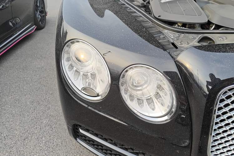 Used Bentley Flying Spur 2014 4.0T V8 Prestige Edition Right Front Headlight