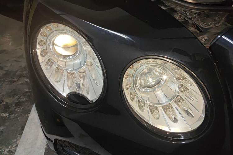 Used Bentley Flying Spur 2014 4.0T V8 Prestige Edition Right Front Headlight