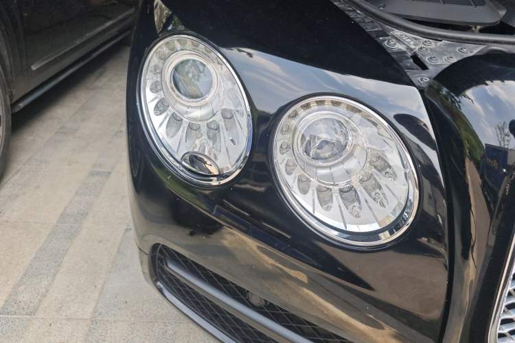 Used Bentley Flying Spur  Right Front Headlight