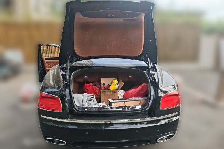 Used Bentley Flying Spur  Trunk