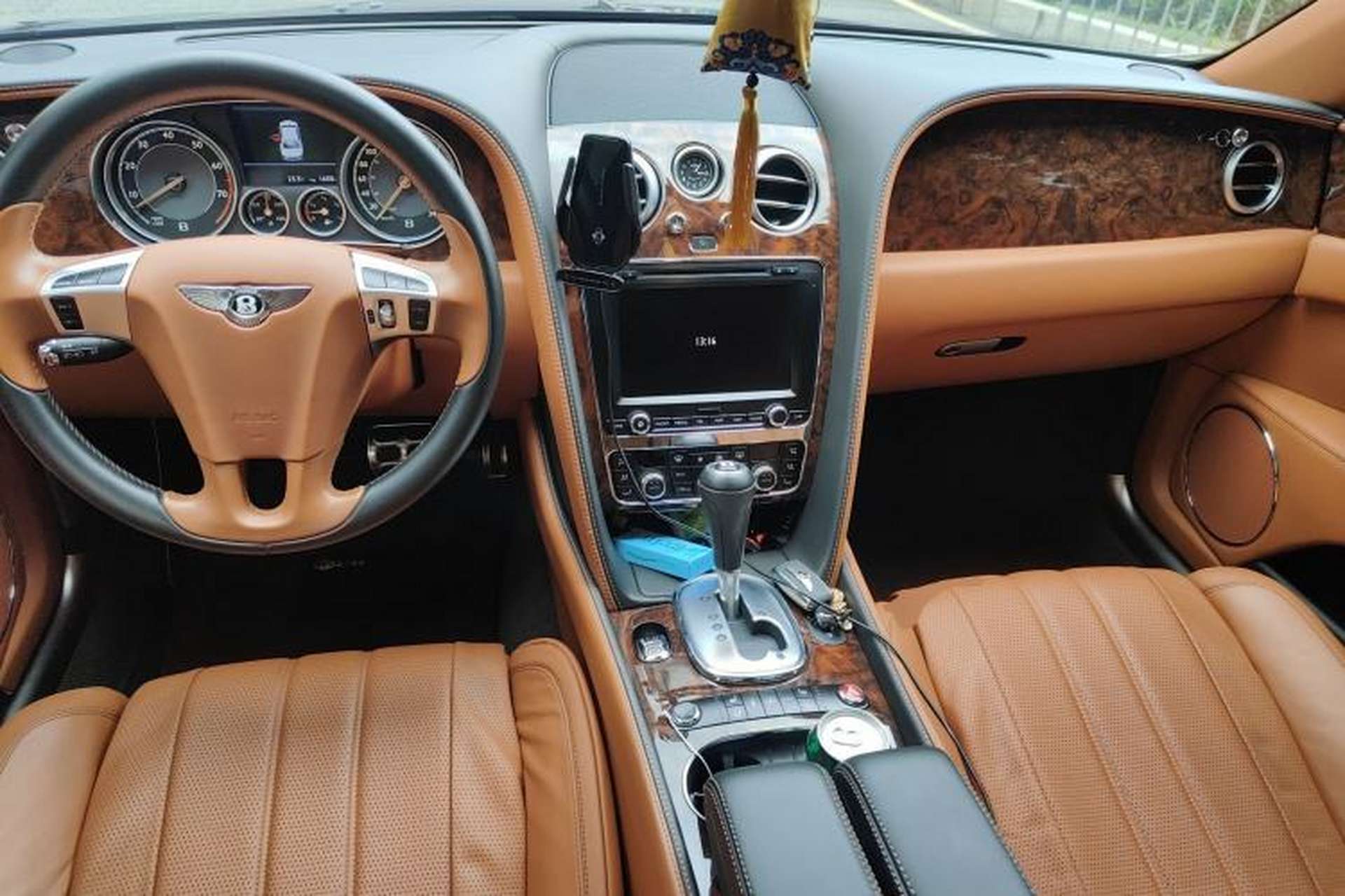 Used Bentley Flying Spur 2014 4.0T V8 Standard Edition Center Console