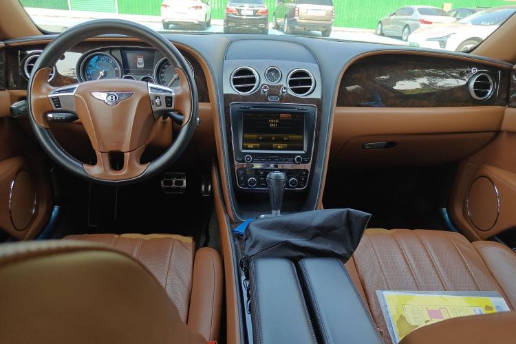Used Bentley Flying Spur 2014 4.0T V8 Prestige Edition Center Console