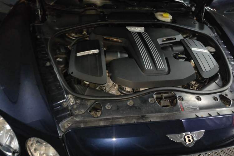 Used Bentley Flying Spur 2014 4.0T V8 Standard Edition Engine Bay