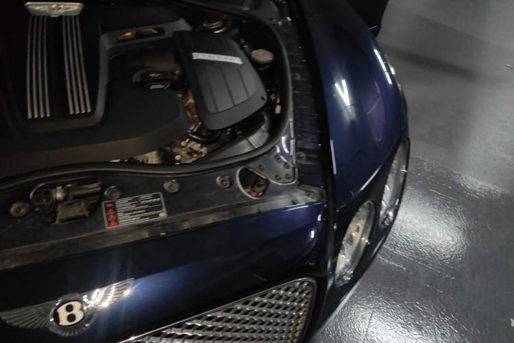 Used Bentley Flying Spur 2014 4.0T V8 Standard Edition Engine Bay Left