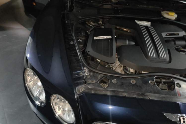 Used Bentley Flying Spur 2014 4.0T V8 Standard Edition Engine Bay Right