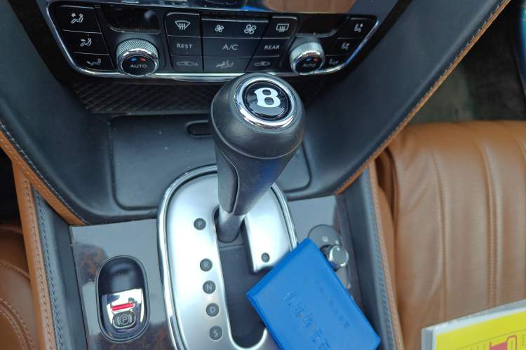 Used Bentley Flying Spur 2014 4.0T V8 Prestige Edition Gear Lever