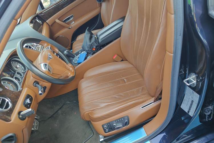 Used Bentley Flying Spur 2014 4.0T V8 Prestige Edition Left Front Seat