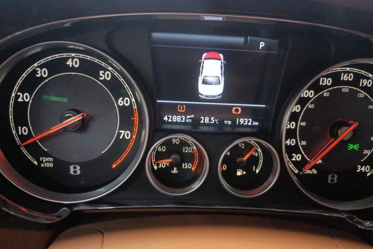 Used Bentley Flying Spur 2014 4.0T V8 Prestige Edition Odometer Close Up