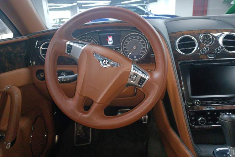 Used Bentley Flying Spur 2014 4.0T V8 Prestige Edition Steering Wheel