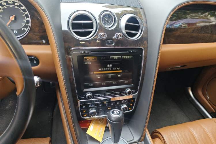 Used Bentley Flying Spur 2014 4.0T V8 Prestige Edition Audio And AC Panel