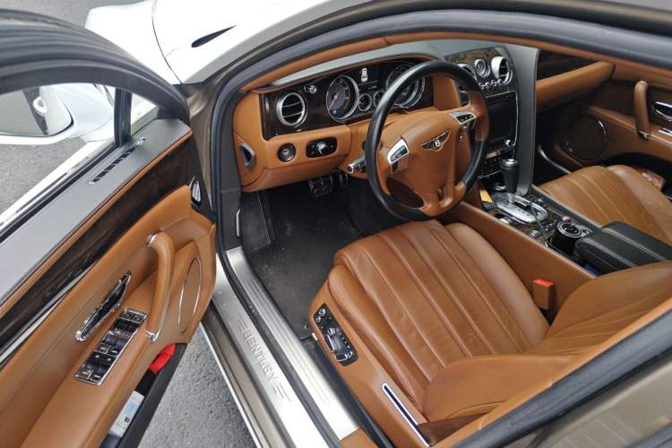 Used Bentley Flying Spur 2014 4.0T V8 Prestige Edition Driver Seat