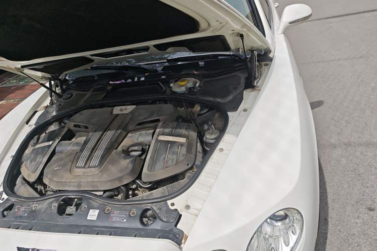 Used Bentley Flying Spur 2014 4.0T V8 Standard Edition Engine Bay Left