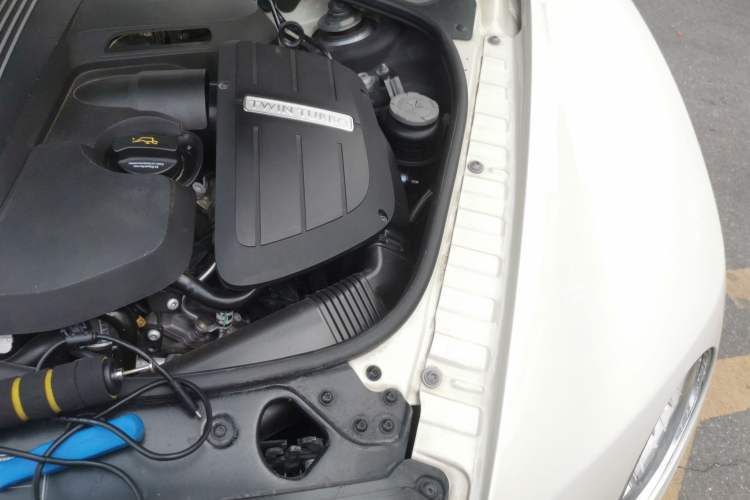Used Bentley Flying Spur 2014 4.0T V8 Prestige Edition Engine Bay Left