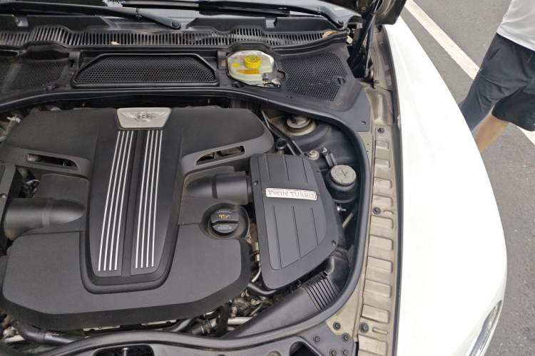 Used Bentley Flying Spur 2014 4.0T V8 Prestige Edition Engine Bay Left