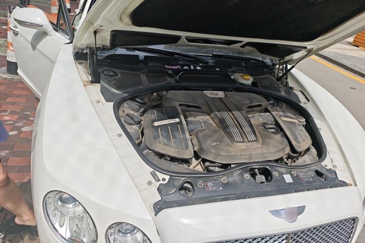 Used Bentley Flying Spur 2014 4.0T V8 Standard Edition Engine Bay Right
