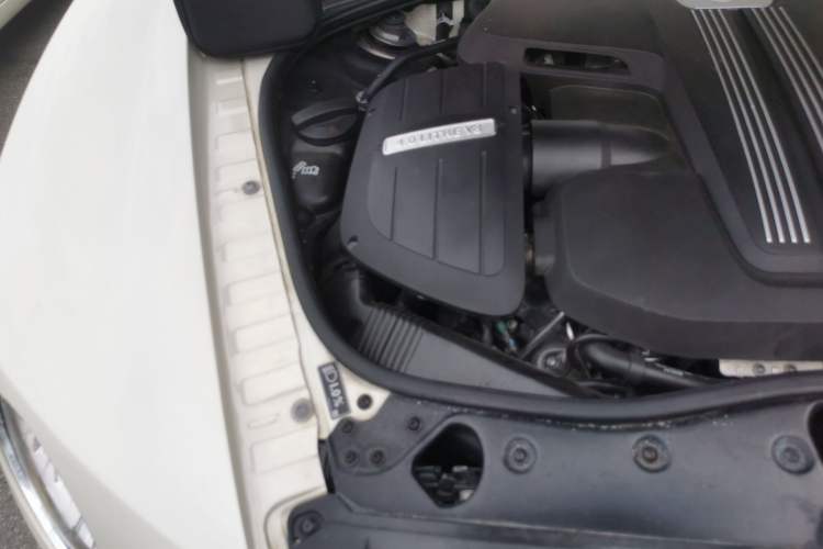 Used Bentley Flying Spur 2014 4.0T V8 Prestige Edition Engine Bay Right