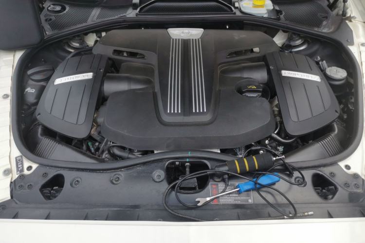 Used Bentley Flying Spur 2014 4.0T V8 Prestige Edition Engine Bay